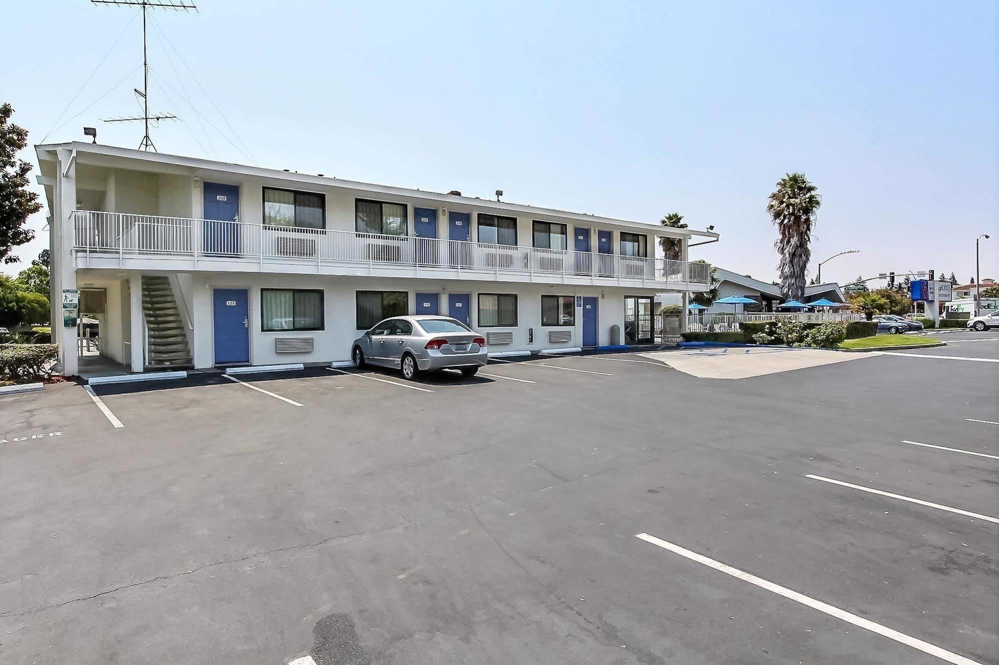 Hotel 6-sunnyvale, Ca - South 2*